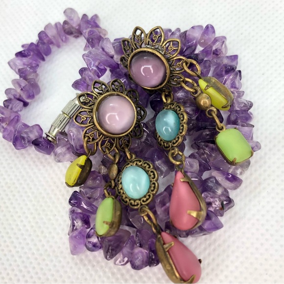 Vintage Amethyst Chips Beaded Necklace with Paired Modern Earrings - Picture 2 of 6